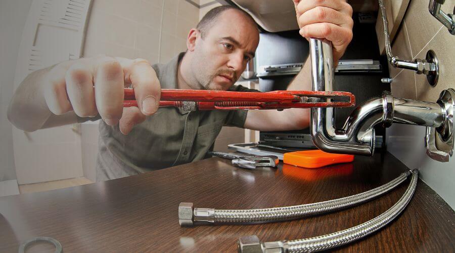 Professional bathroom faucet installation in Colmesneil, TX